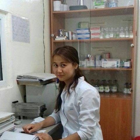 Каково быть юной медсестрой в Кыргызстане 