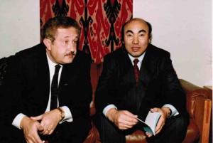 Борис Бирнштейн и Аскар Акаев