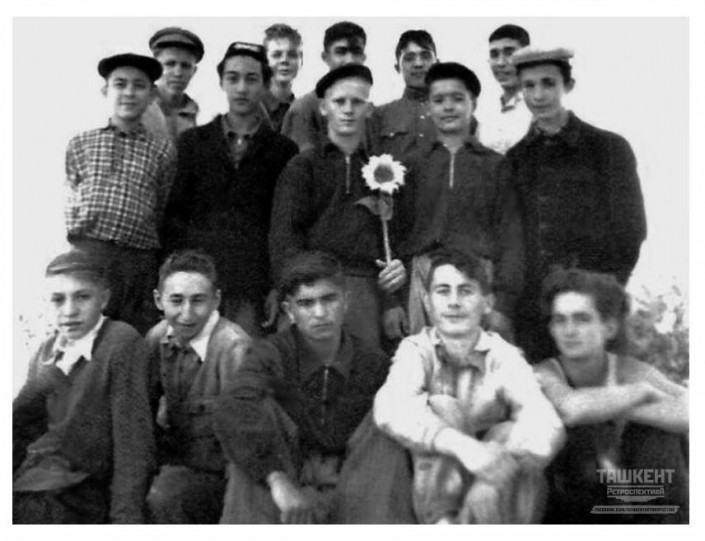 Узбекская ССР, Самаркандская область. 1955-1957 годы. Молодой Ислам Каримов.