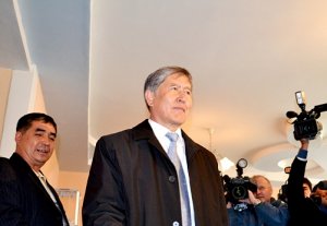 Алмазбек Атамбаев: «Жогорку Кенеш должен заниматься своим делом»
