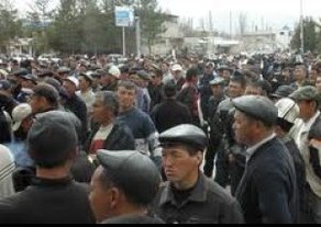 В штабе Камчыбека Ташиева опровергают свою причастность к митингам в Оше и Джалал-Абаде