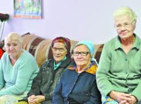 Несколько семей Каракола организовали праздничный обед для женского дома-интерната