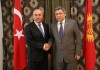 Глава МИД Турции Мевлют Чавушоглу прибыл с официальным визитом в Кыргызстан