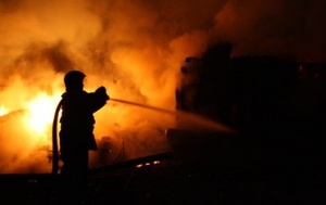 5 военнослужащих пострадали во время пожара в воинской части в Балыкчи