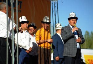 Камчыбек Ташиев: Трудовые мигранты должны сохранять за собой гражданство Кыргызстана, чтобы иметь право голоса и быть избранными