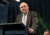 Министр экономики Новой Зеландии получил по лицу резиновым пенисом