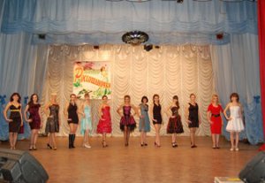 В Нарыне проходит конкурс красоты «Даткайым»