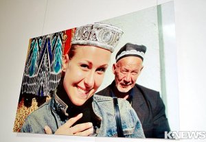 В Бишкеке показывают фотографии о стереотипах в Кыргызстане