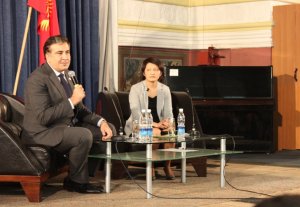 После ухода с поста президента Грузии, Михаил Саакашвили намерен рыбачить на Иссык-Куле