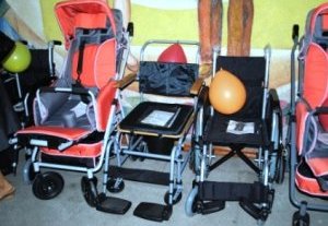 Россия и США передадут кресла-коляски 180 детям с ограниченными возможностями