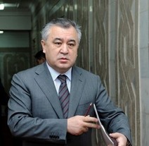 Омурбек Текебаев: «Я не знаю подробностей прибытия в Кыргызстан Мурата Суталинова»
