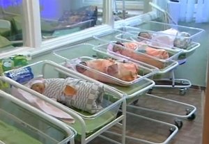 В Нарынской области рождается больше всего детей