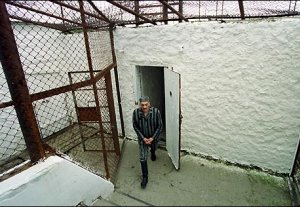 Для заключенных в тюрьмах Кыргызстана будут шить новую форму