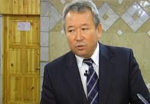 Министр образования и науки Канат Садыков назвал АУЦА и «Манас» единственными некоррумпированными вузами в Кыргызстане