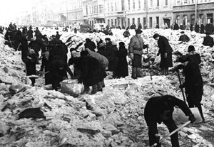Блокадники Ленинграда ищут средства на то, чтобы достроить в Бишкеке памятник