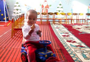 Предприниматели Кыргызстана собрали почти 100 тысяч сомов для «Дома малютки»