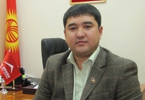 Бактыбек Калмаматов: «Депутаты – представители народа и должны ходить с ним пешком»