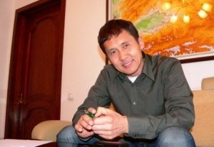 Члены ОНС при Министерстве образования и науки КР просят освободить Алмазбека Абекова