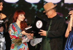 Ассоль Молдокматова завоевала гран-при на конкурсе в Нью-Йорке, посвятив победу Кыргызстану