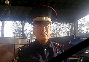 Депутат: Родные покончившего с собой Айбека Эшбаева подозревают сотрудников ГКНБ в его избиении