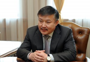 Ахматбек Келдибеков предложил упразднить институт областных губернаторов и администраций