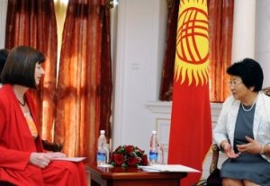 Роза Отунбаева: «Кыргызстан рассчитывает на помощь Германии в вопросах постконфликтного урегулирования»