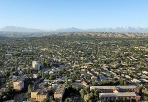 В Кыргызстане 19 поселков городского типа преобразуют в города и села
