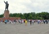 В Оше на площади идут репетиции ко Дню независимости