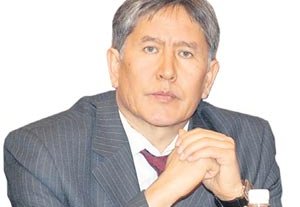 Алмазбек Атамбаев: «Каждый день в стране проходит 20 митингов, часть из-за выдачи лицензий на разработку месторождений»
