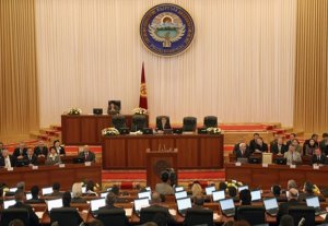 Жогорку Кенеш рассмотрел в третьем чтении законопроект об освобождении от НДС импортируемых теплиц