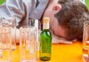 Ученые подтвердили связь водки с высокой смертностью мужчин в России