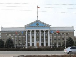 Мэрия Бишкека объявила тендер на закупку машин для скорой помощи, не имея на них денег