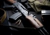 В Жайыльском районе местный житель добровольно сдал найденный им автомат Калашникова