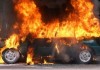 Перед зданием райадминистрации Алайского района подожгли автомобиль