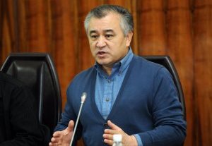 На суде по 7 апреля допрошен свидетель по делу «О матрешке» Омурбека Текебаева