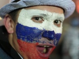 Русская молодежь Нью-Йорка прошла маршем в День России