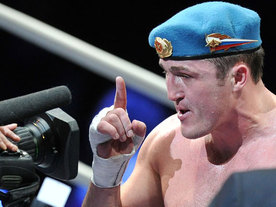Чемпион мира по боксу Денис Лебедев попал в аварию