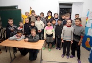 В Бишкеке обсуждают проблемы выпускников детских домов