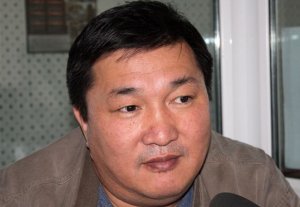 Курманбек Дыйканбаев: «Критерии для кыргызстанских «гаишников» – пузатый сотрудник с особняком и «Мерседесом»