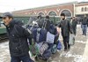 Кыргызстан потеряет около 70 % от $2,5 млрд денежных переводов трудовых мигрантов из-за кризиса в России