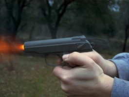 МВД Кыргызстана раскрыло убийство двух человек спустя 18 лет. Они стали жертвами противостояния Камчы Кольбаева и Рысбека Акматбаева