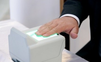 Международные наблюдатели отметили сбой в оборудовании на выборах