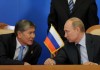 Владимир Путин поздравил экс-президента Кыргызстана Алмазбека Атамбаева с Новым годом