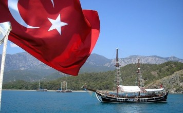 Гражданин Турции может оказаться причастным к подделке кыргызских паспортов для китайцев