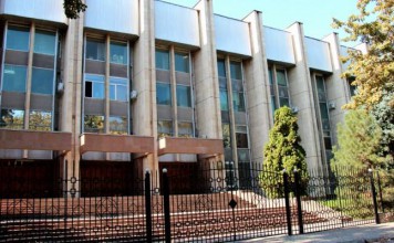 ГКНБ не будет служить отдельным политсилам. Чекисты выпроводили Омурбека Суваналиева ГКНБ не будет служить отдельным политсилам. Чекисты выпроводили Омурбека Суваналиева