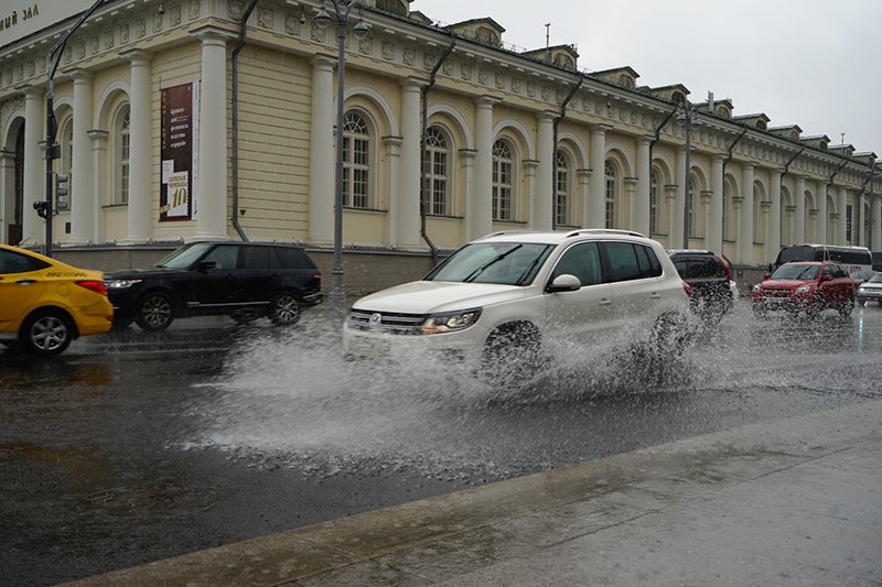 Фото Москва после сильного дождя.