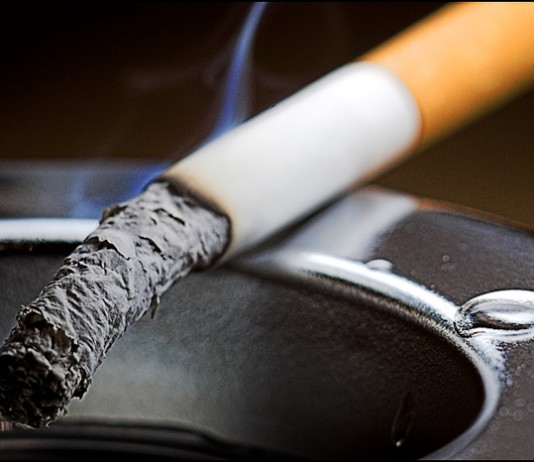 Отказ от курения повысил риск болезни Паркинсона и снизил смертность