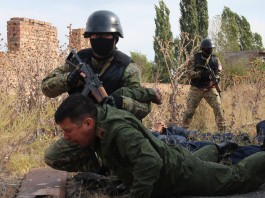 Спецназ подавил имитированный тюремный бунт в исправительном учреждении №8