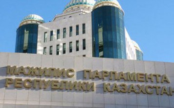 В парламенте Казахстана обсуждают запрет сериалов и фильмов: под ударом даже народные песни