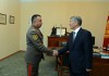 Атамбаев поручил Вооруженным силам завершить работу по созданию адекватной структуры